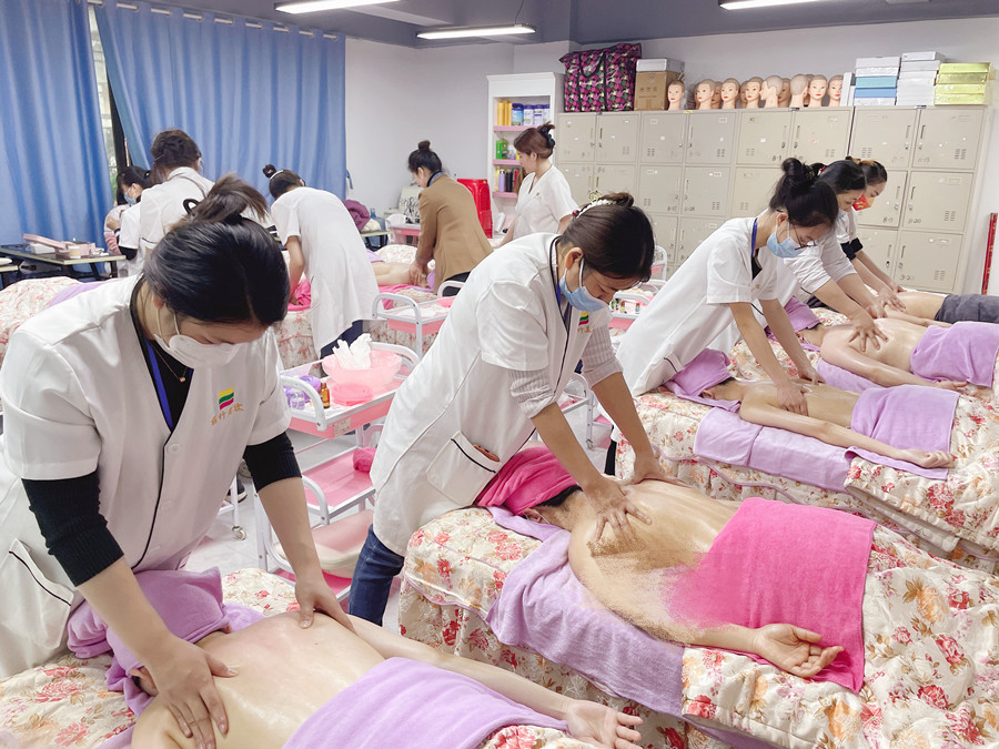 肩部按摩操作注意事項，廣西美容健康管理手法講解