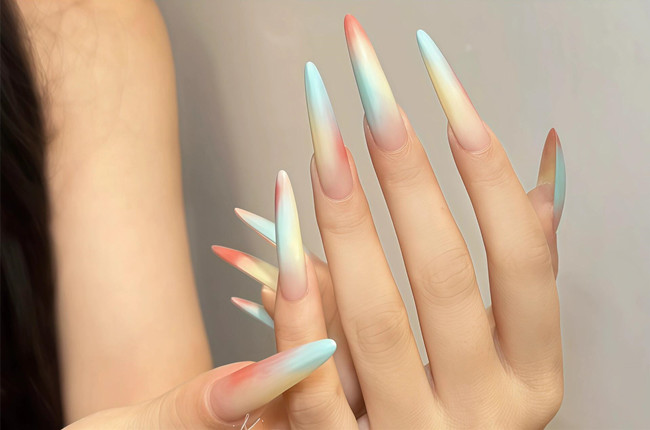 在逃公主美甲，南寧美甲造型設(shè)計學校推薦