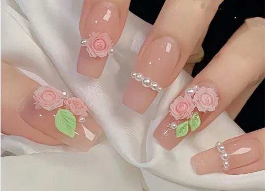 甜美系開春美甲，南寧專業(yè)美甲師推薦