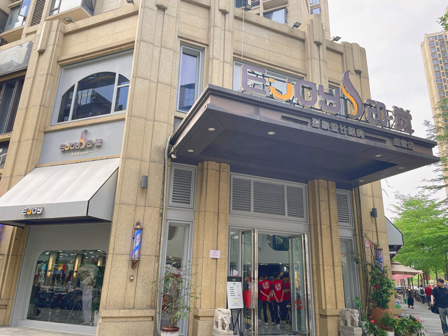 有圖有真相！南寧美發(fā)畢業(yè)就業(yè)到店參觀