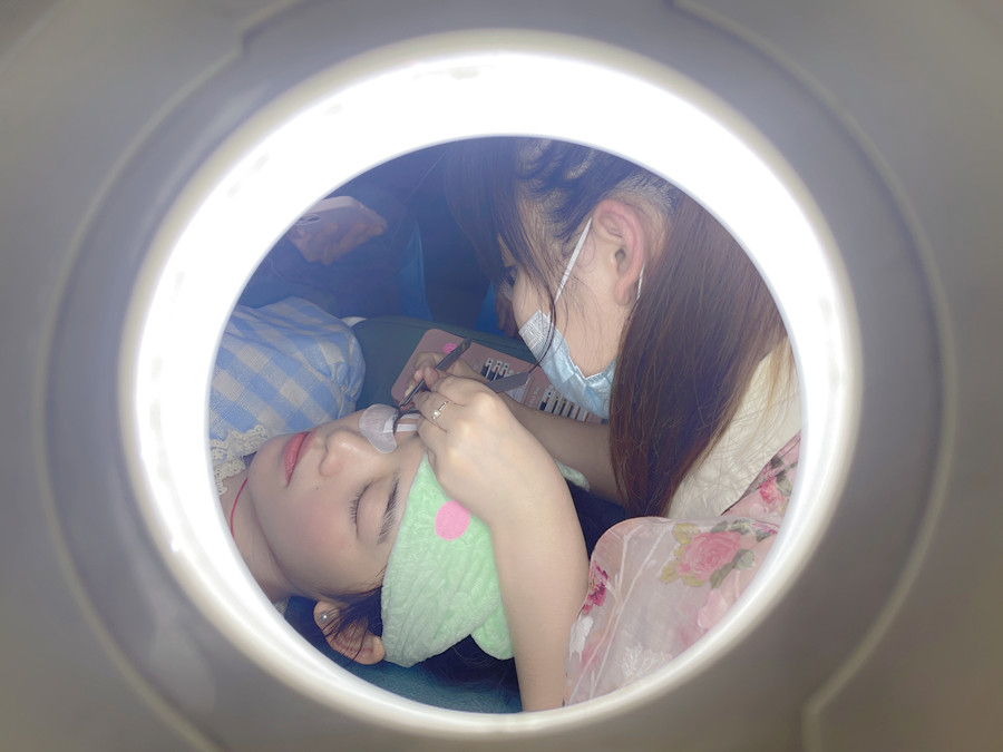 南寧美睫哪里專業(yè)？南寧學(xué)美睫去哪里？