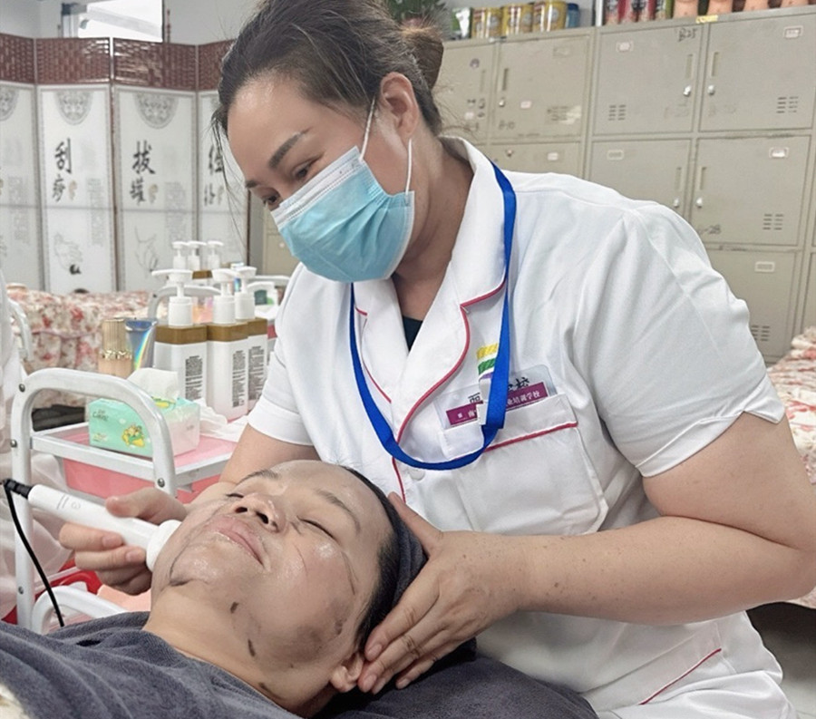 如何養(yǎng)出好皮膚的技巧，廣西皮膚管理學習