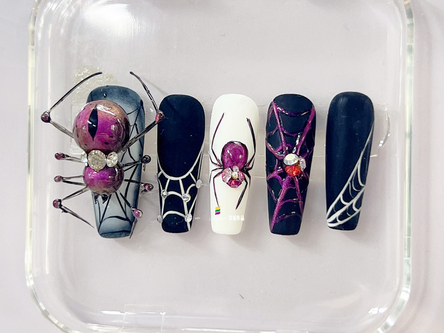 立體蜘蛛辣妹美甲，廣西美甲進修深造