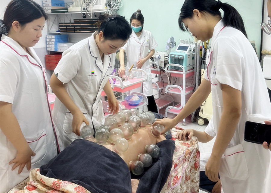 不同人群適合的拔罐時間，南寧健康管理知識分享