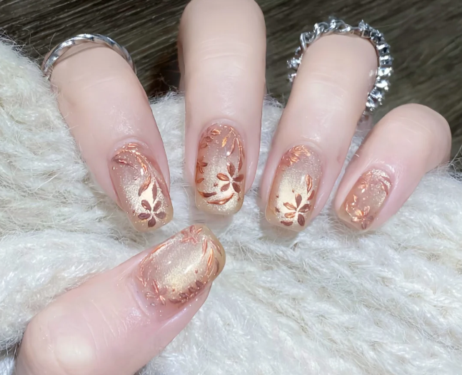 手繪金色琺瑯花美甲，0基礎(chǔ)學(xué)美甲南寧