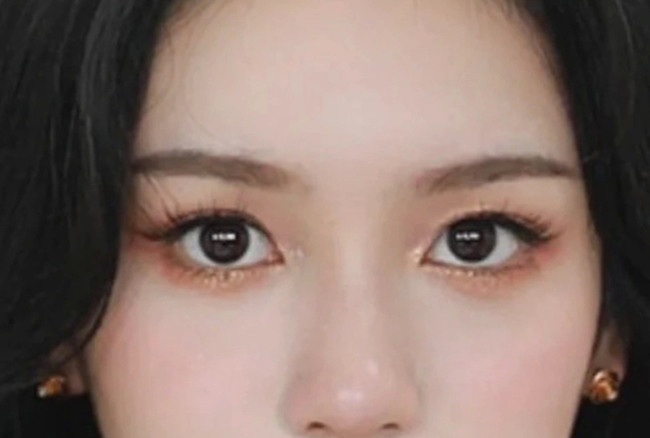 富家千金眼妝調(diào)整思路，化妝入門初學(xué)者教程