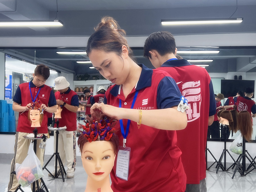 男生燙發(fā)類(lèi)型全解析 | 南寧燙發(fā)職業(yè)學(xué)校收集