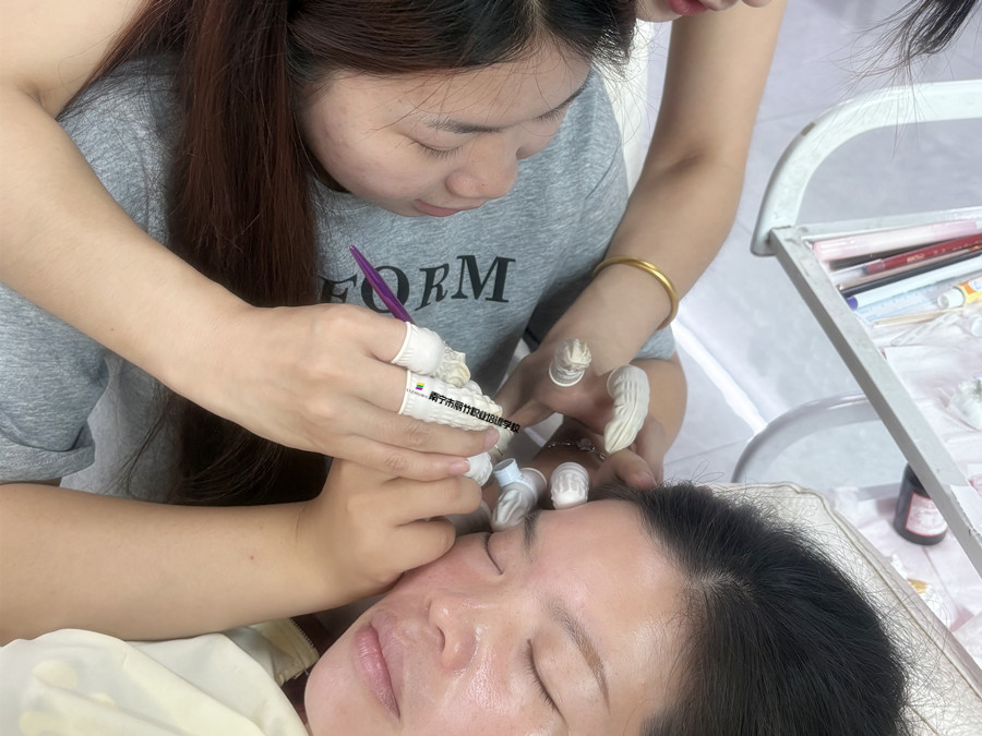 廣西紋眉操作：紋眉脫痂后為什么不上色？